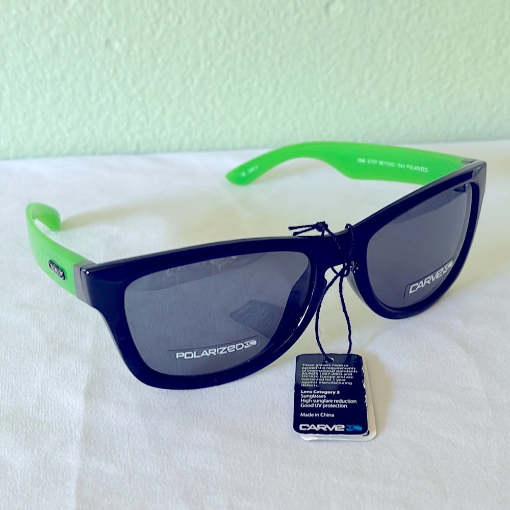 Carve polarized women’s sunglasses with lime green arms/gloss black frame.
